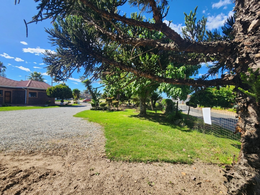 Commercial Property for Sale in Levallia Western Cape